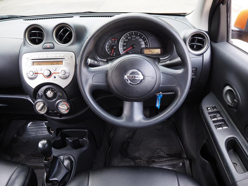 NISSAN MARCH 2010