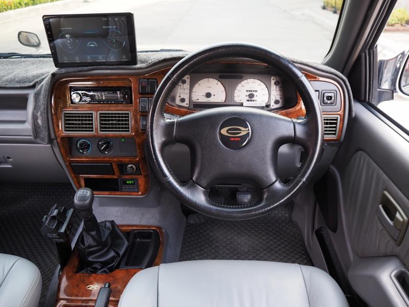 ISUZU THATRUNG 2002