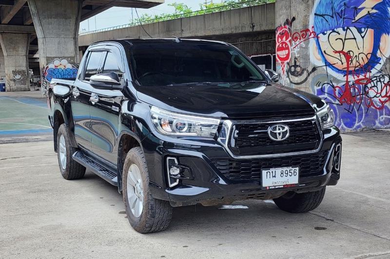 TOYOTA Hilux REVO 2019