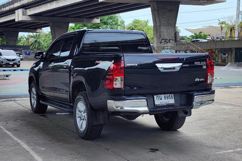 TOYOTA Hilux REVO 2019