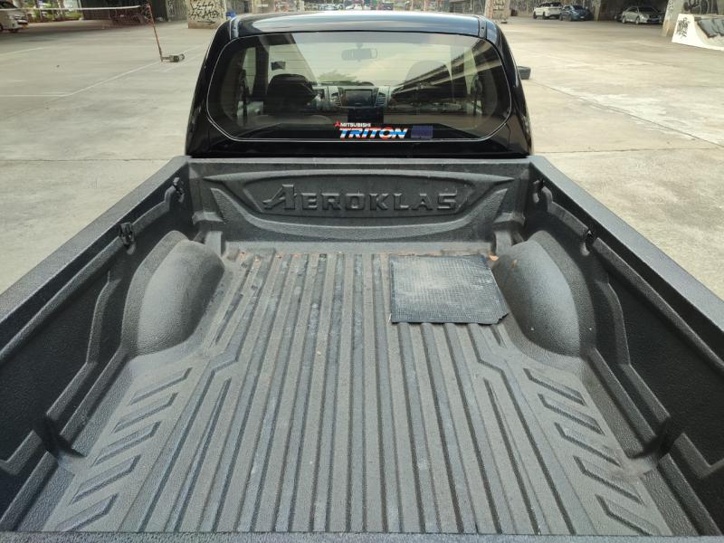 MITSUBISHI Triton 2006