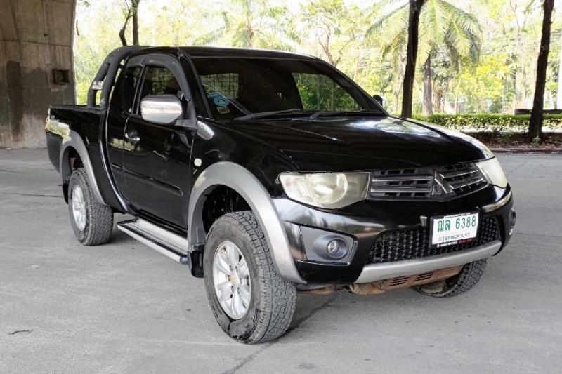 MITSUBISHI Triton 2013