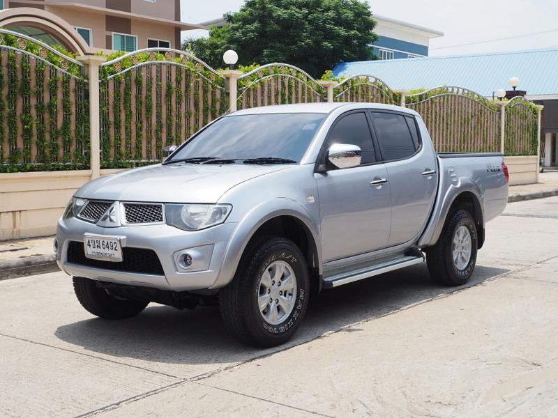 MITSUBISHI TRITON 2011