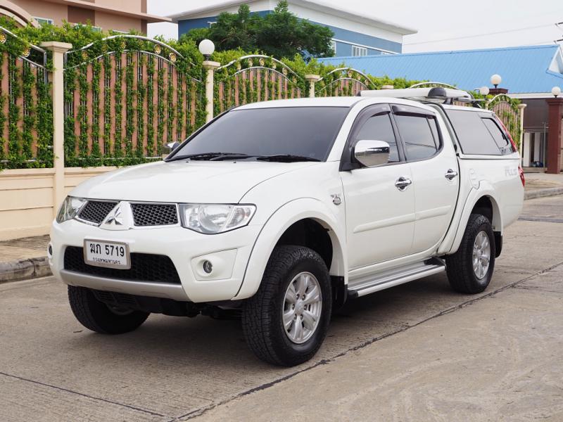 MITSUBISHI TRITON 2012