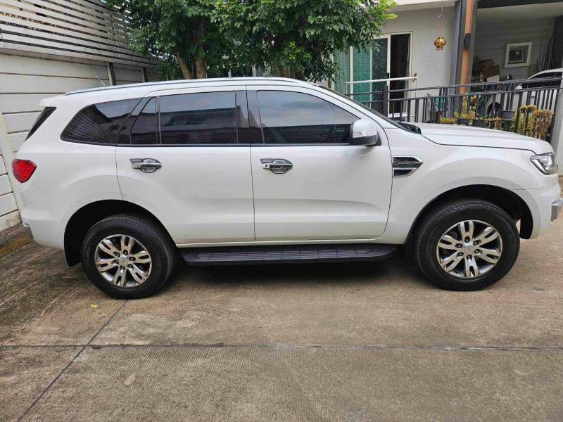 FORD Everest 2015