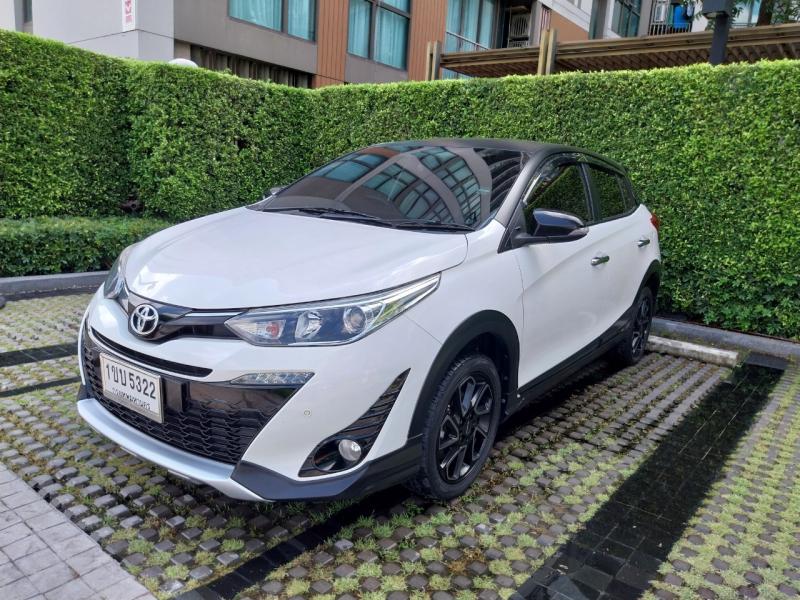 TOYOTA yaris high cross 2020