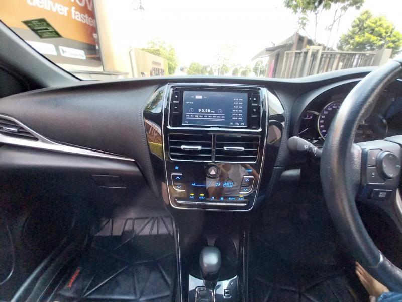 TOYOTA yaris high cross 2020