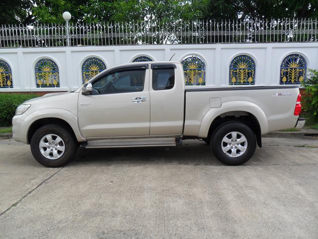 TOYOTA Vigo 2.5E Prerunner 2014