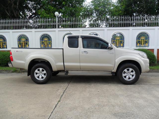 TOYOTA Vigo 2.5E Prerunner 2014