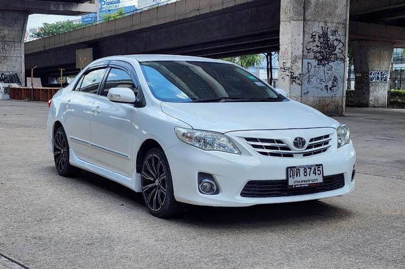 TOYOTA Altis 2011