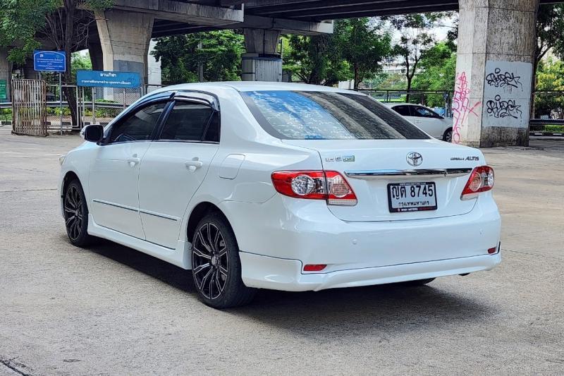 TOYOTA Altis 2011