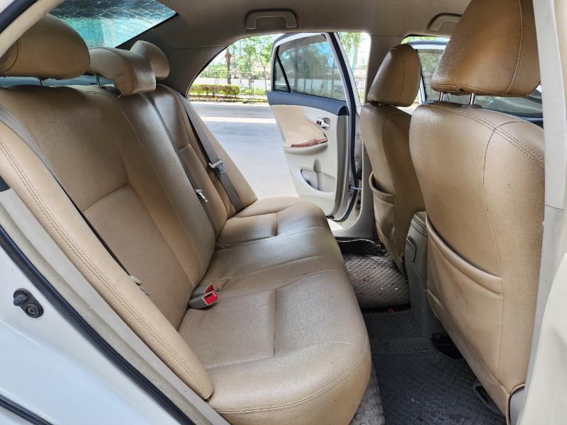 TOYOTA Altis 2011