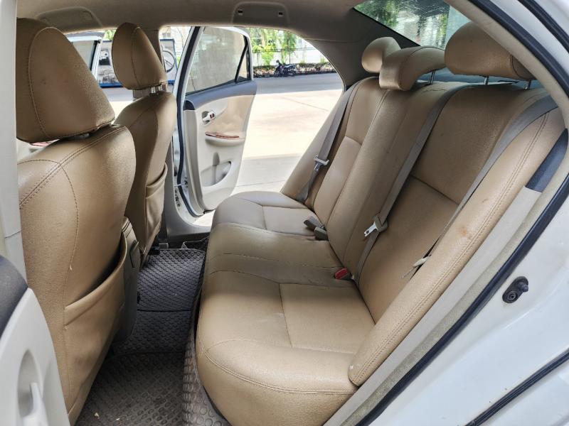 TOYOTA Altis 2011