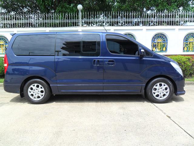 HYUNDAI H1 2009