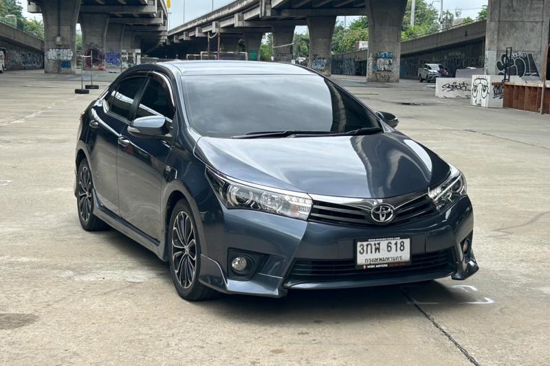 TOYOTA ALTIS 2015