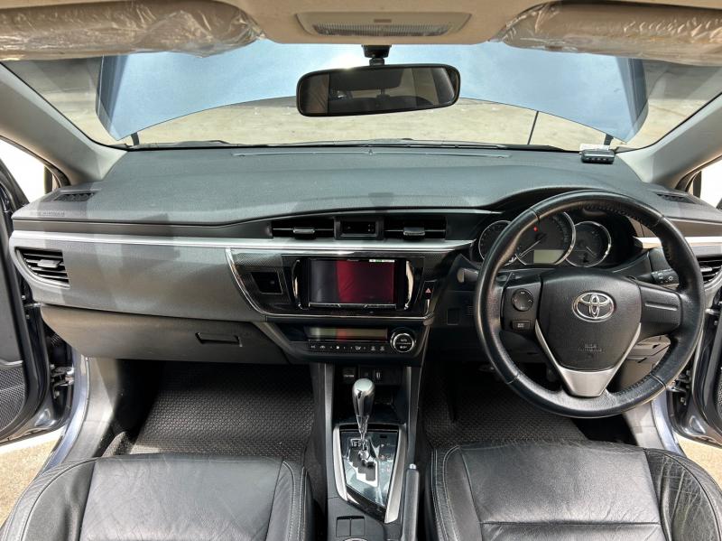 TOYOTA ALTIS 2015