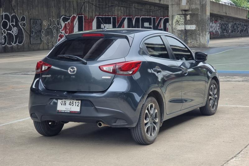 MAZDA 2 2015