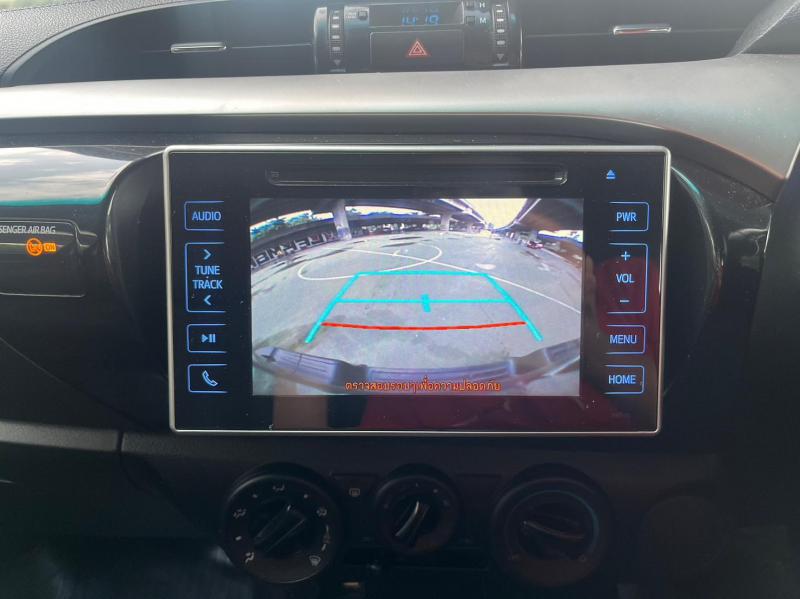 TOYOTA Hilux REVO 2018