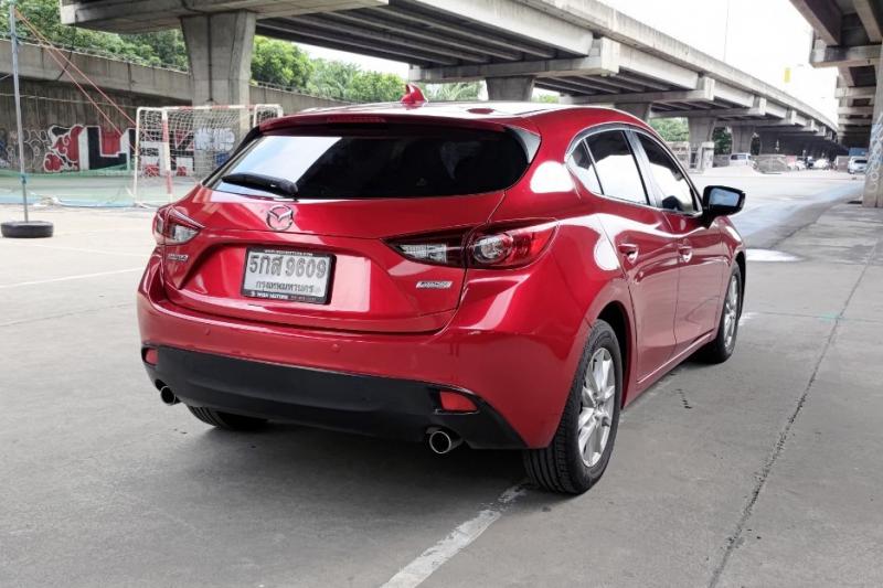 MAZDA 3 2017