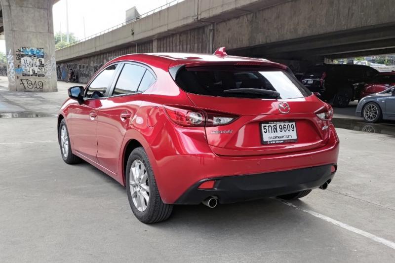 MAZDA 3 2017