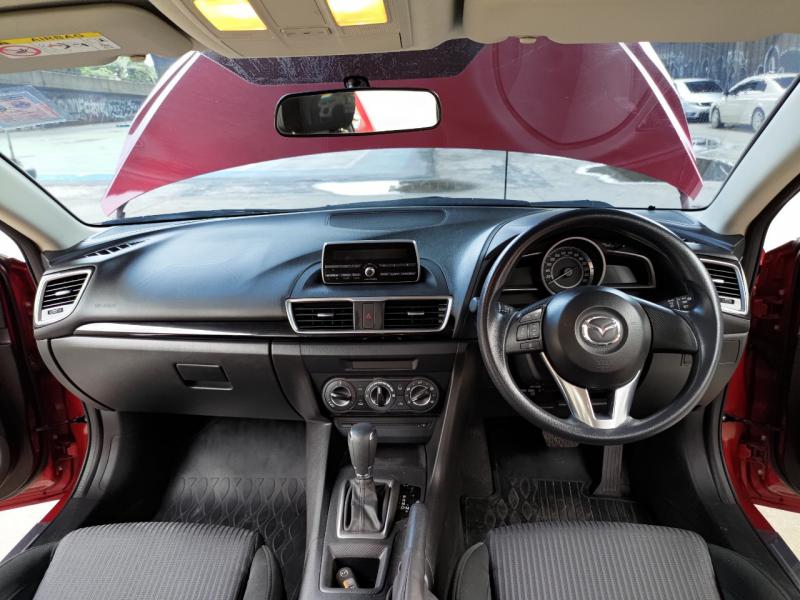 MAZDA 3 2017