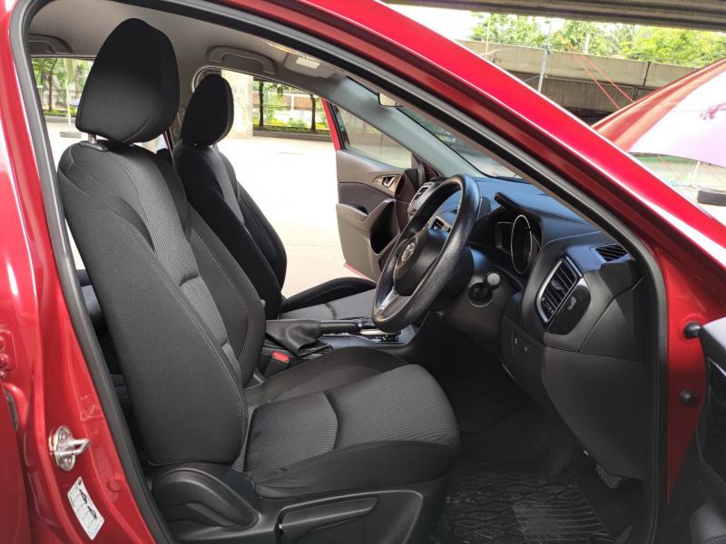 MAZDA 3 2017