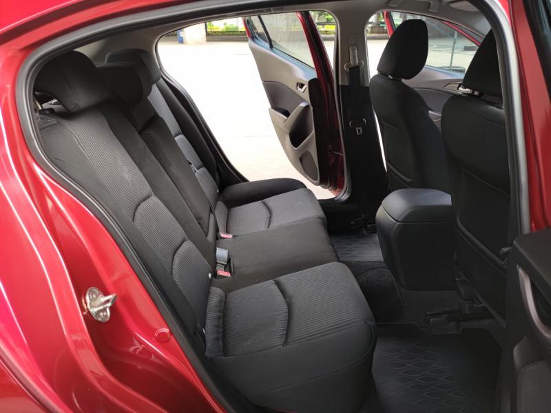 MAZDA 3 2017