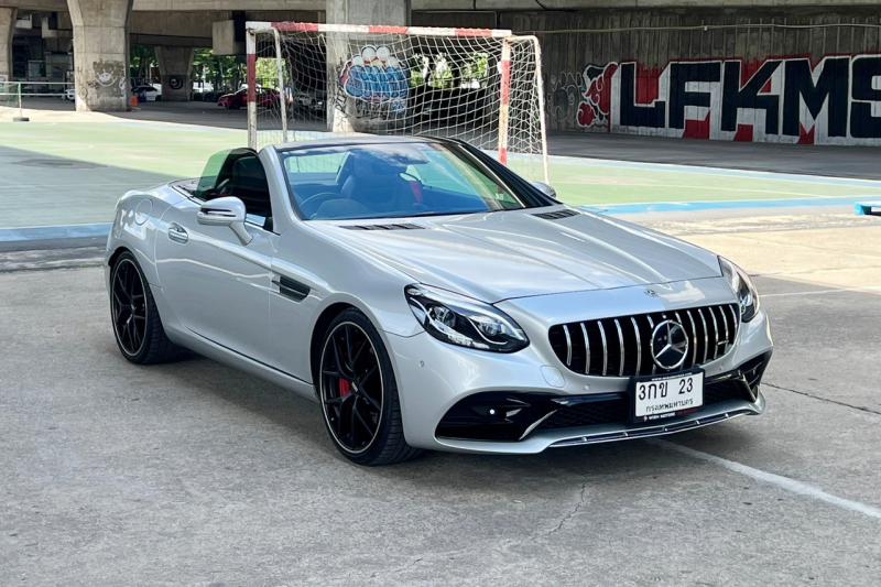 BENZ SLC300 2018