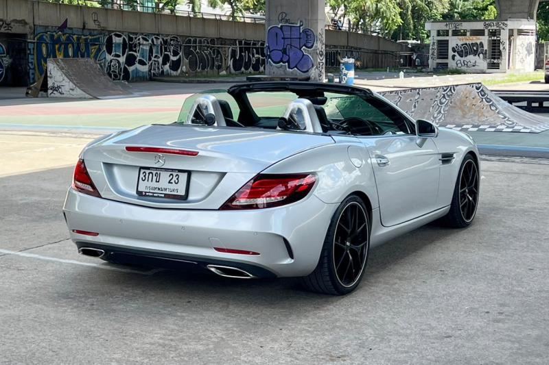 BENZ SLC300 2018