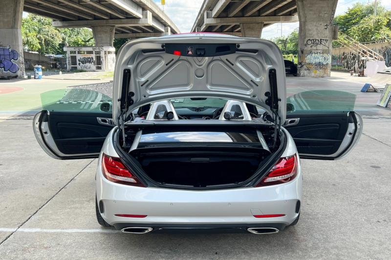 BENZ SLC300 2018
