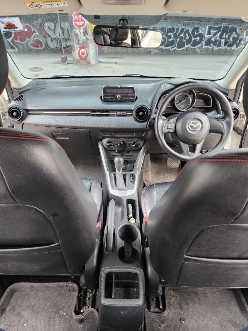 MAZDA 2 2016