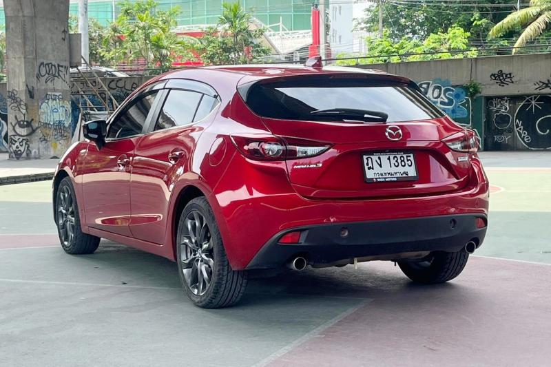 MAZDA 3 2016