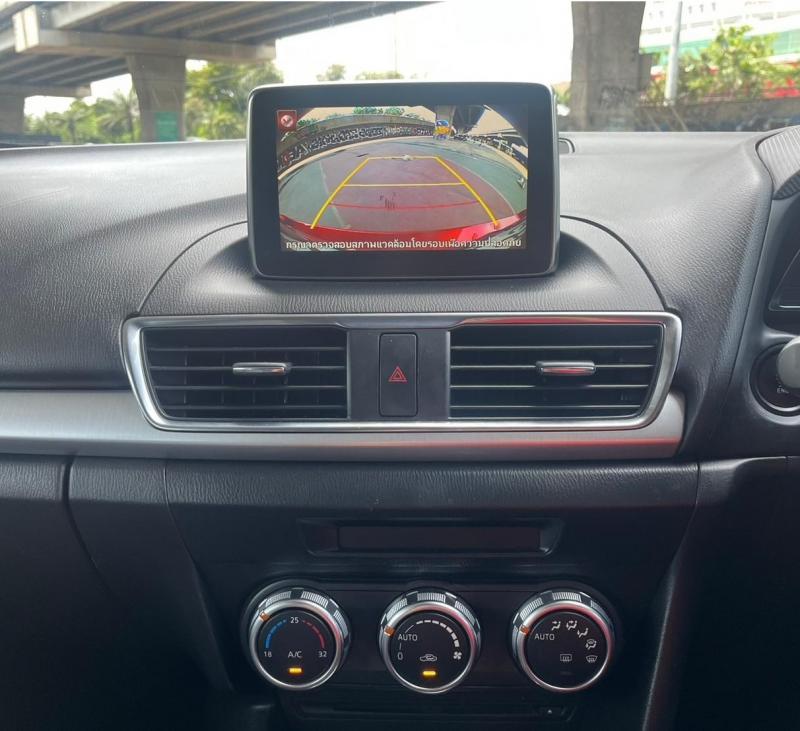 MAZDA 3 2016