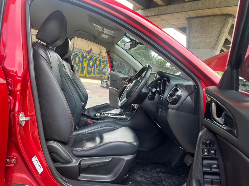 MAZDA 3 2016