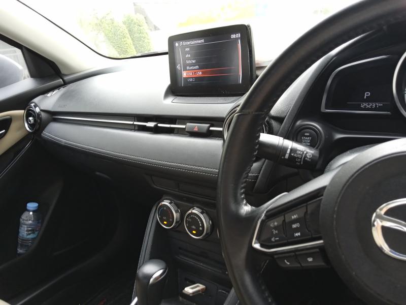 MAZDA 1.3high connect 2018