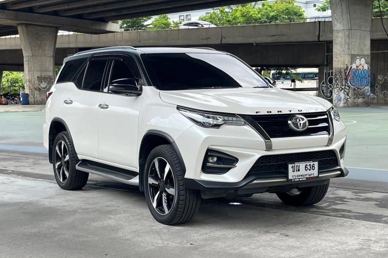 TOYOTA FORTUNER 2019