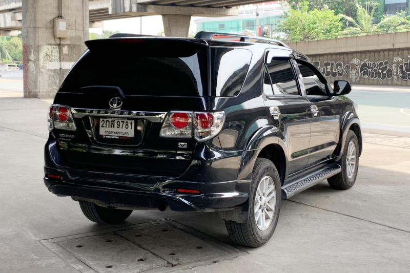 TOYOTA FORTUNER 2014