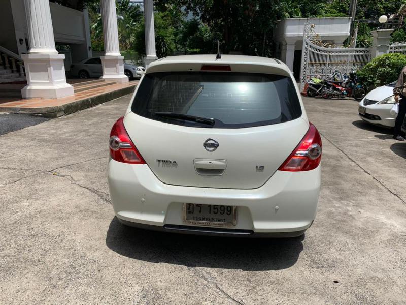 NISSAN Nissan Tiida 2010