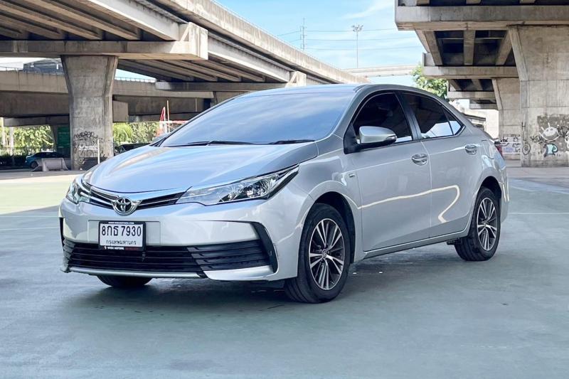 TOYOTA Corolla Altis 2019