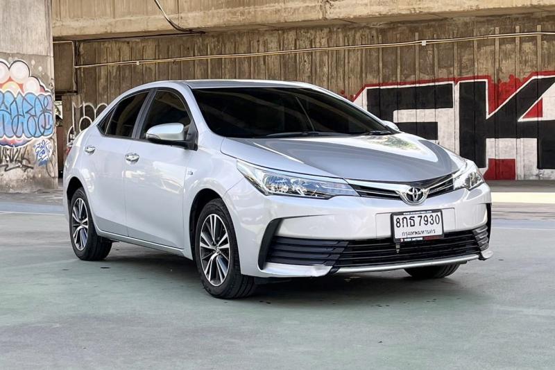 TOYOTA Corolla Altis 2019