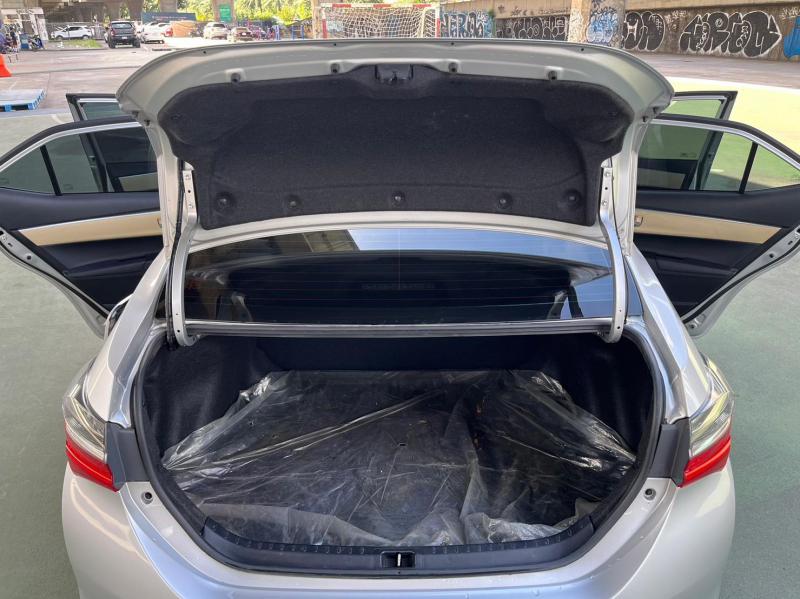 TOYOTA Corolla Altis 2019
