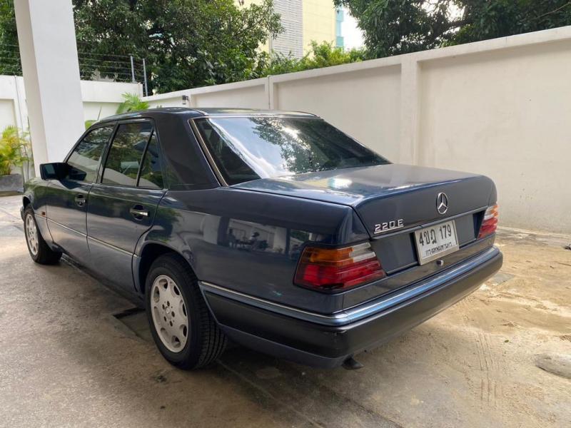 BENZ BENZ 220E 1993