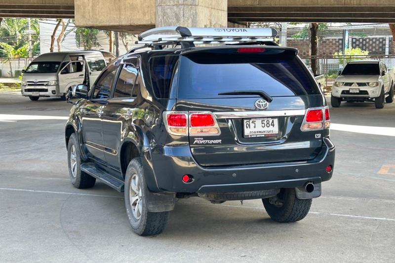 TOYOTA FORTUNER 2006