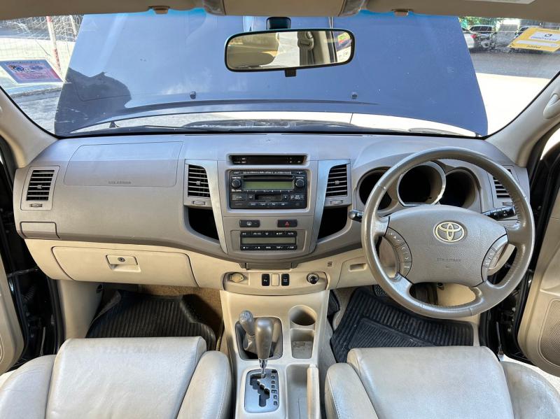 TOYOTA FORTUNER 2006