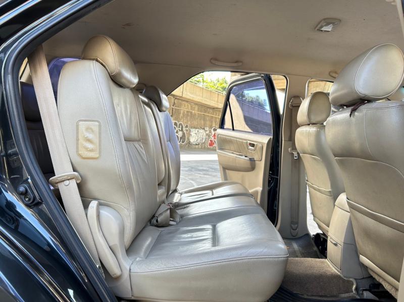 TOYOTA FORTUNER 2006