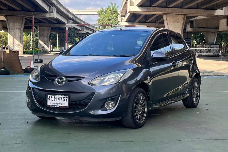 MAZDA 2 2011