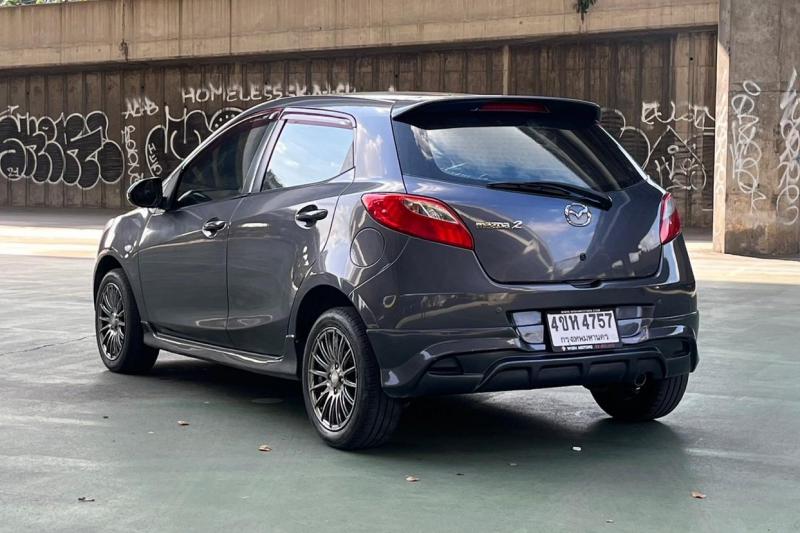 MAZDA 2 2011