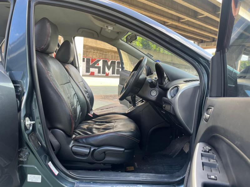 MAZDA 2 2011