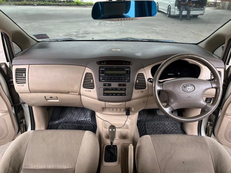 TOYOTA INNOVA 2008