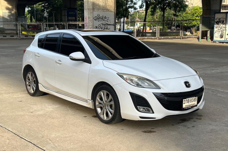 MAZDA 3 2013